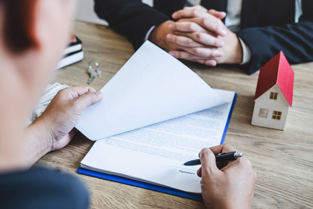 signing a mortgage